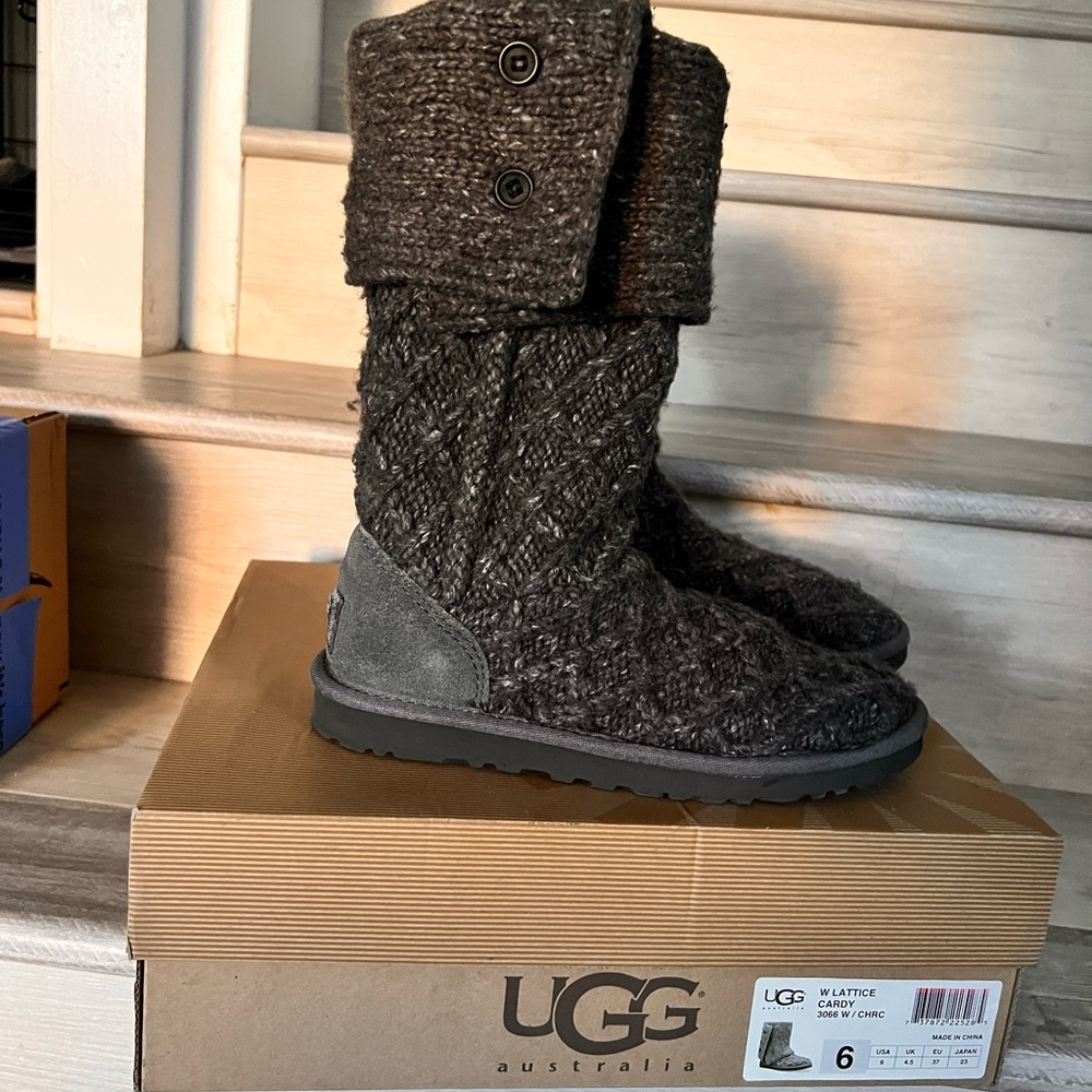Like New Worn 1x UGG Cardy Boot Size 6